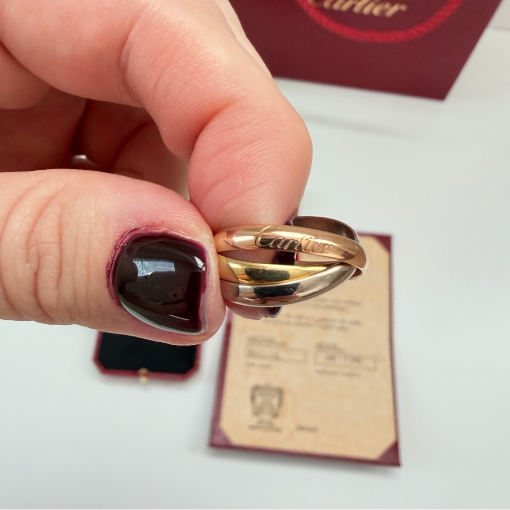 Cartier 18k gold Trinity Ring, Small Model - Picture 4 of 11